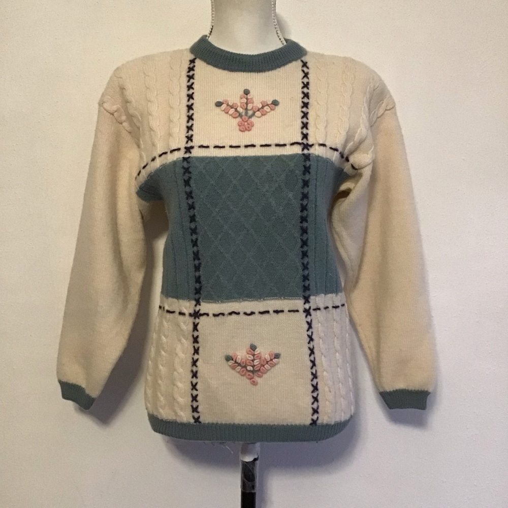 ESFFELLA WOMEN ANTIQUE CREAM GREEN CREW NECK EMBROIDERY 100% WOOL SWEATER SZ M